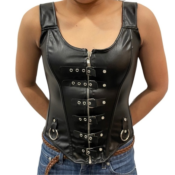 Women’s Gothic Corset - Picture 6 of 10